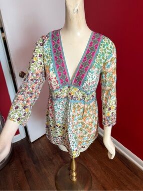 Johnny Was Floral Empire V-Neck Tunic with Pink Trim